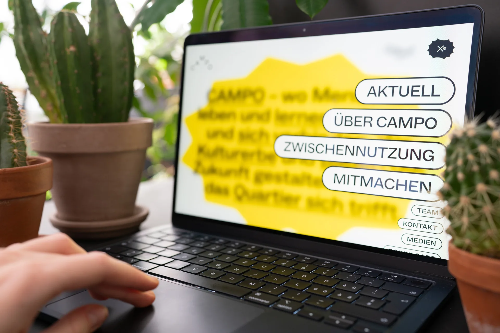 CAMPO-Website auf dem Laptop