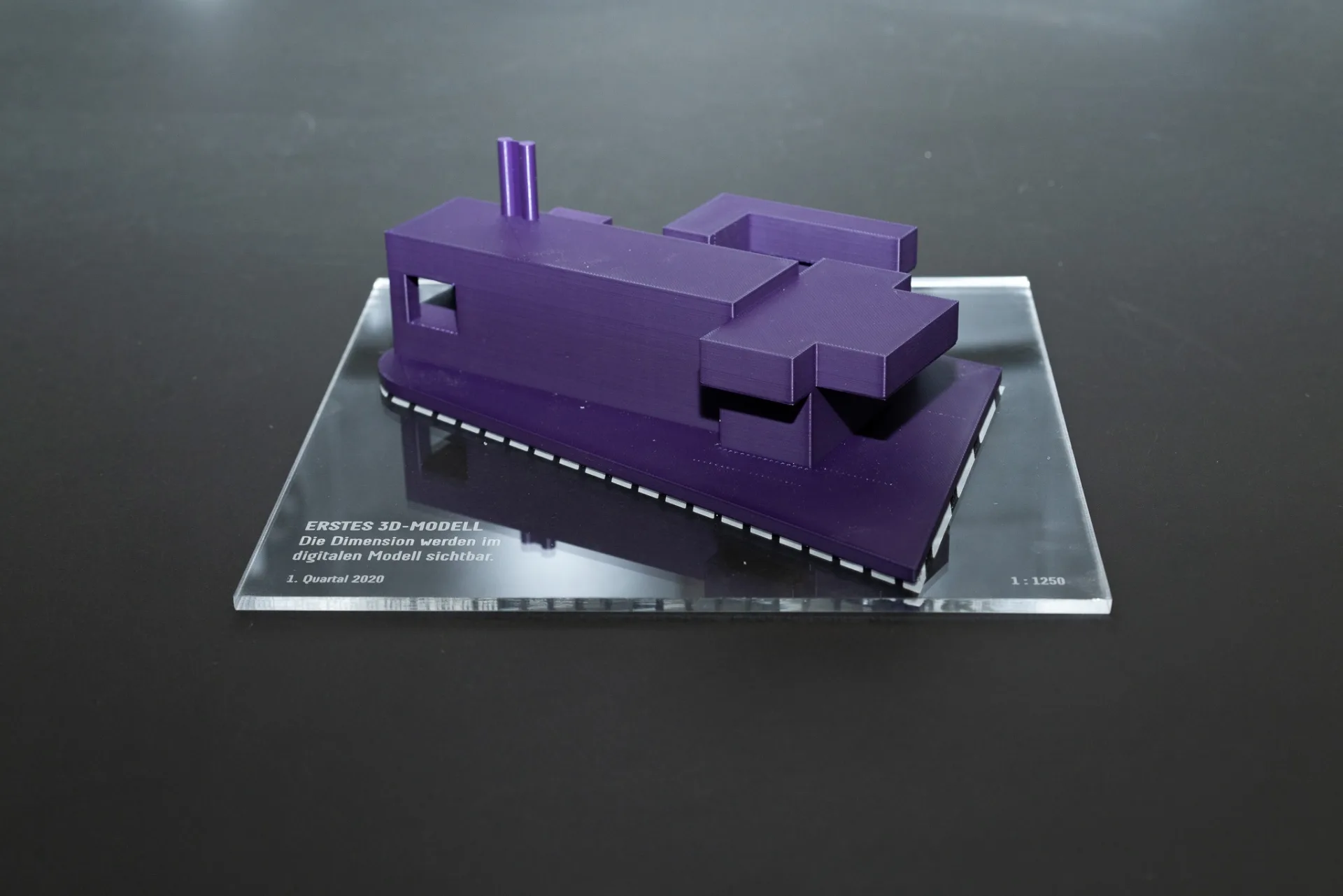 Bild von violettem KVA-Modell