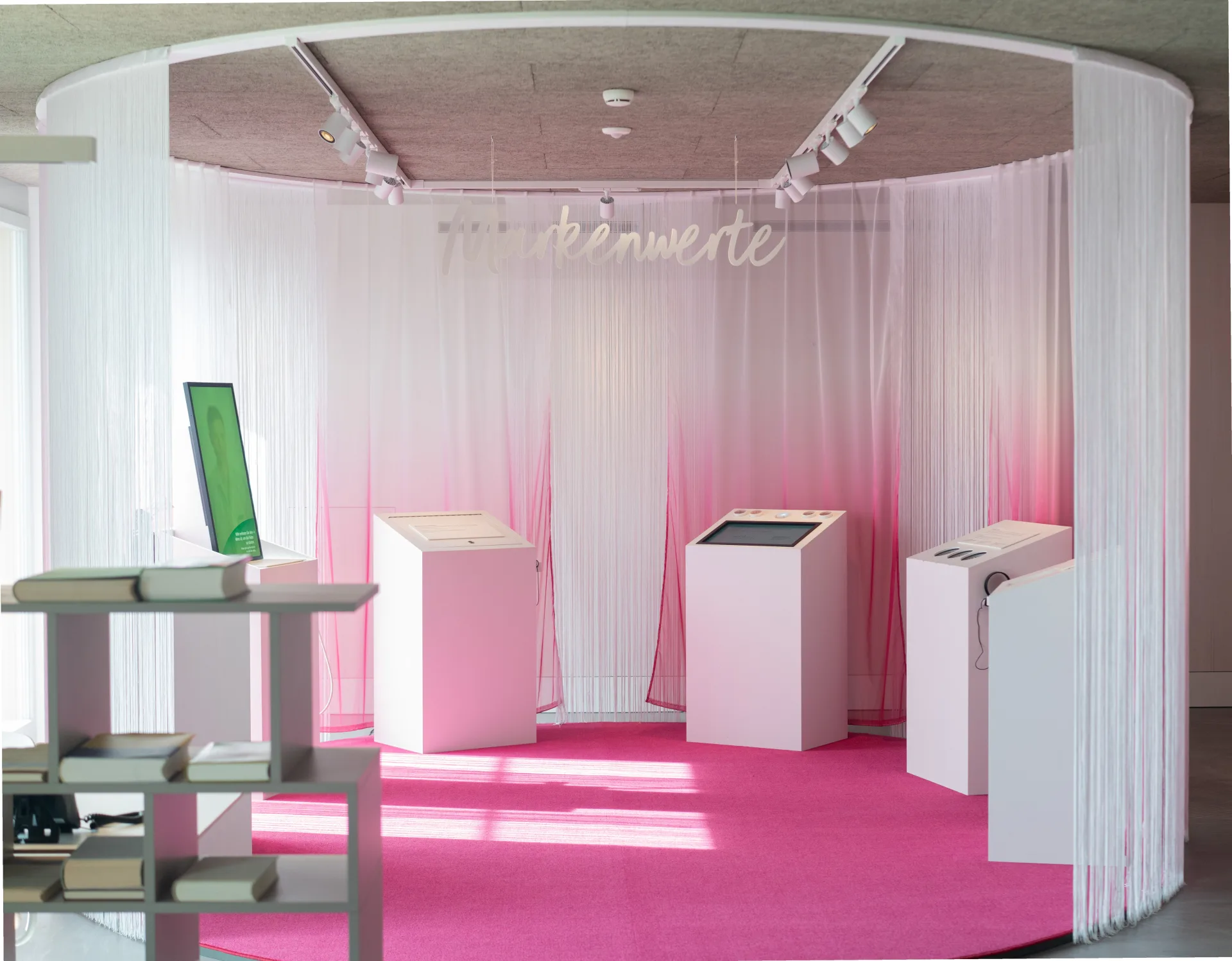 Bild vom inneren des A.Vogel-Visitorcenters.