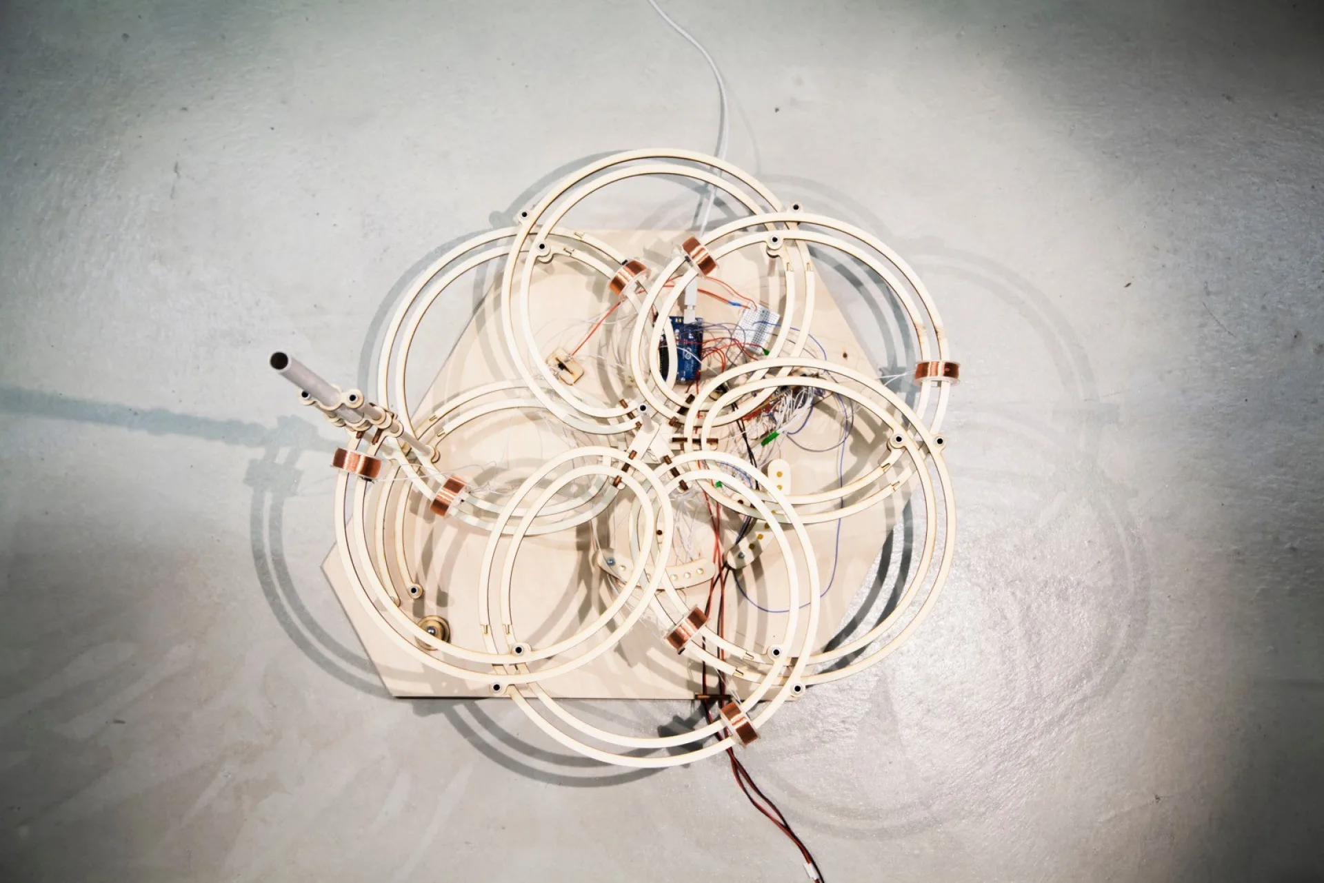 Die Kugelbahn aus der Vogelperspektive betrachtet